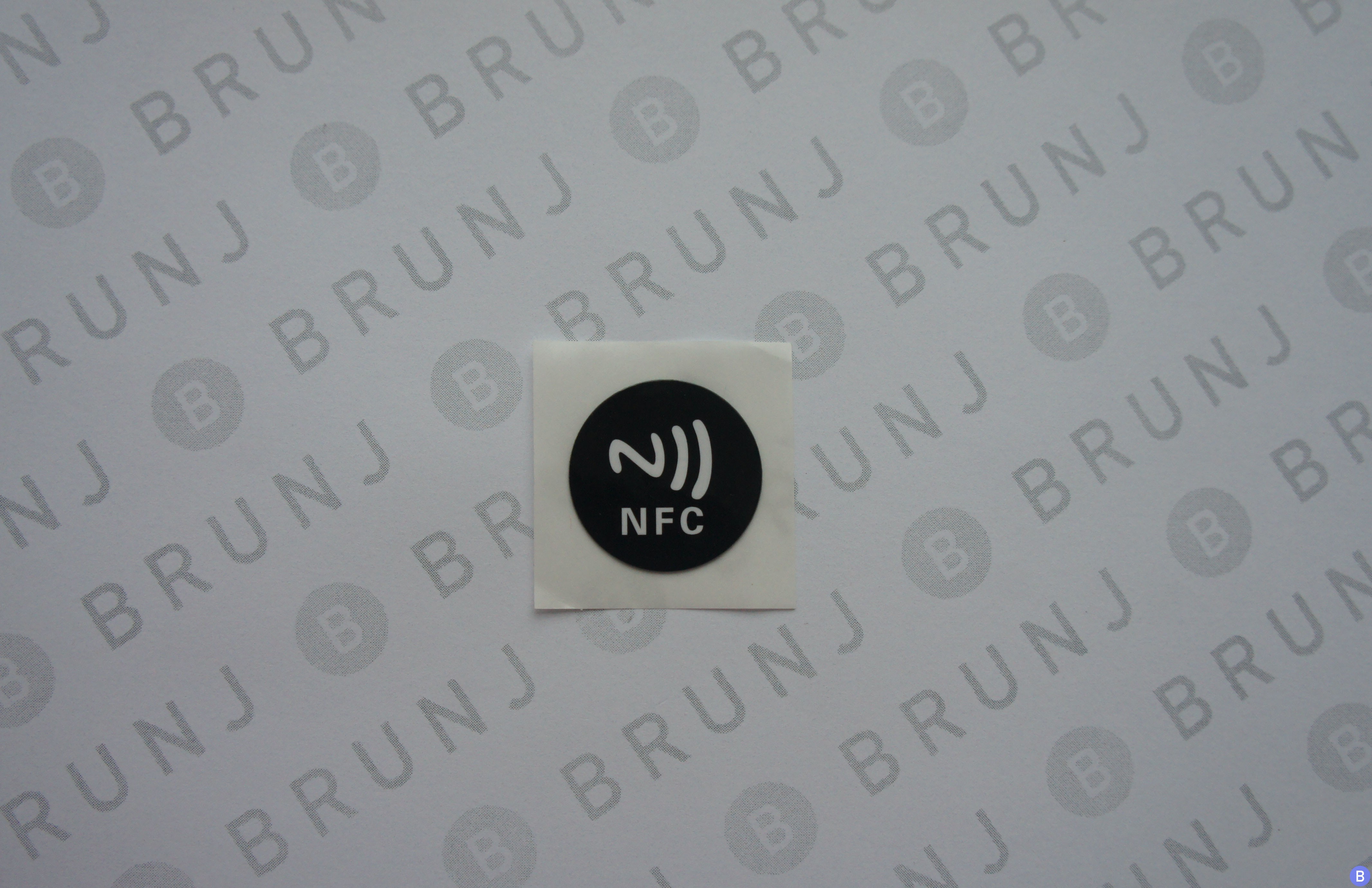 Черная NFC метка